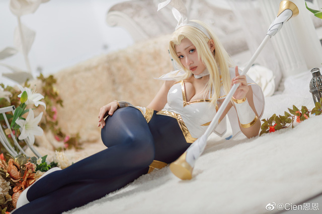 coser@Cien恩恩在《英雄联盟》化身“光辉女郎” 拉克丝，性感美丽插图6