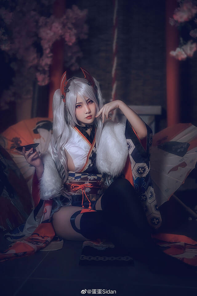 coser@蛋蛋Sidan在《碧蓝航线》变身性感迷人的欧根亲王-第3张图片