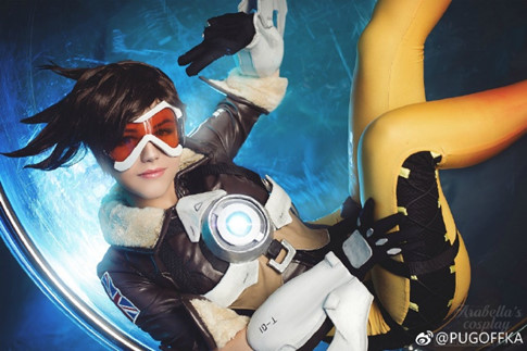 coser@PUGOFFKA在《守望先锋》化身迷人的“猎空者”Tracer-第3张图片