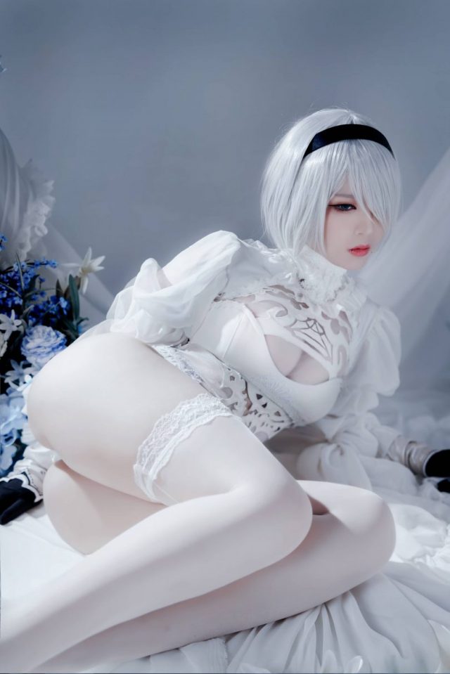 coser@半半子在《尼尔：机械纪元》中化身“洁白”的尤尔哈2B插图6