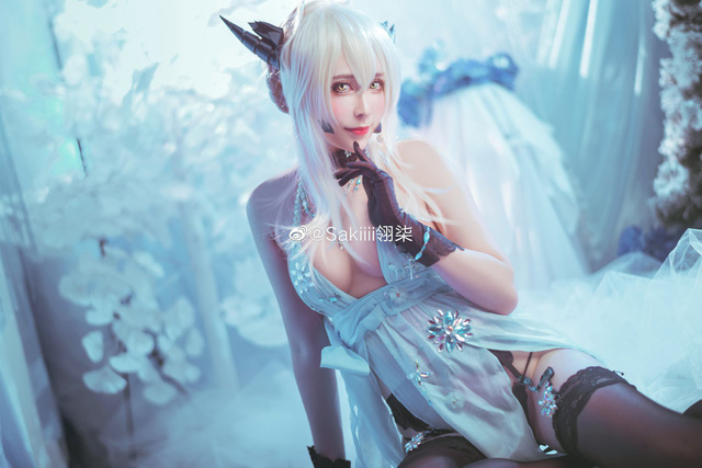 coser@Sakiiii翎柒在《Fate/Grand Order》化身性感美丽的阿尔托莉雅-第1张图片