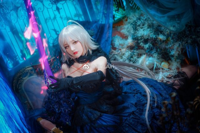 仙九Airi cos《Fate/Grand Order》贞德，绽放贞德的优雅与魅力-第2张图片