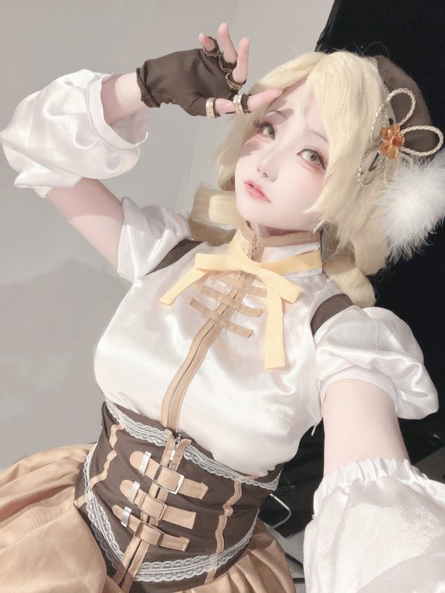 花崎Makura cos《魔法少女小圆》巴麻美，萝莉可爱的甜美战士-第3张图片