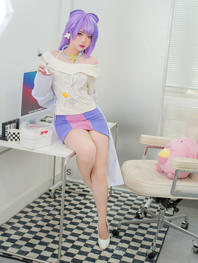 深受喜爱的性感coser“齐妮琼”探寻专业cosplay之路-第5张图片