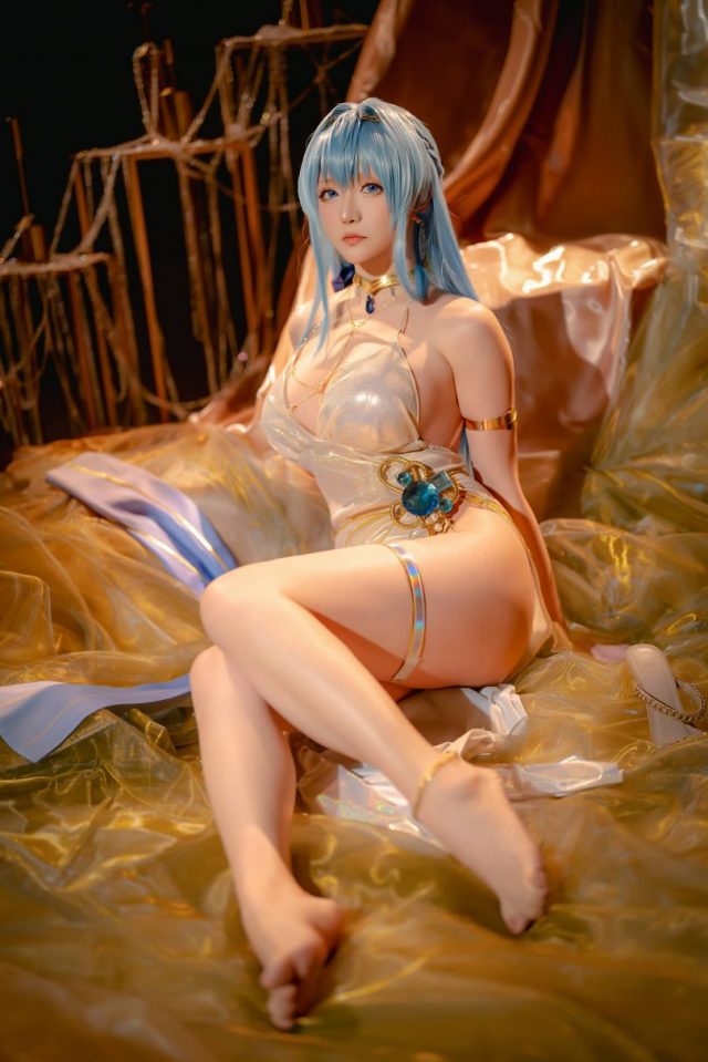 [胜利女神：妮姬]星之迟迟cos海伦，带来一场性感美艳的cosplay盛宴-第3张图片