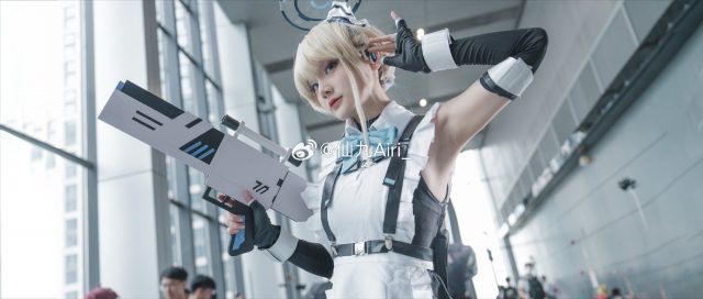 仙九Airi cos《蔚蓝档案》飞鸟马时，再现美少女战士的酷帅魅力-第4张图片