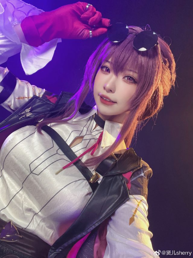 [崩坏：星穹铁道]贤儿sherry cos卡芙卡，魔法女王炫酷cosplay大放光彩-第4张图片