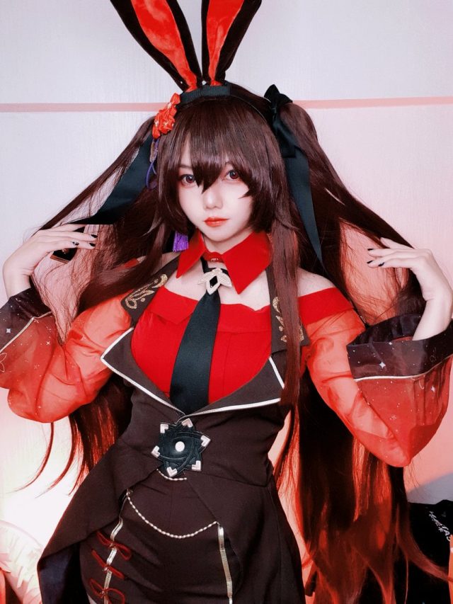 coser Nanthasri惊艳亮相：性感可爱兔女郎版的胡桃大放异彩-第4张图片