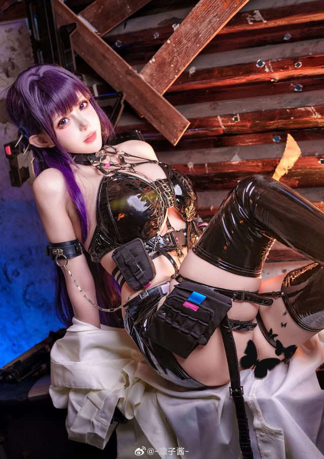 梦幻现实：凛子酱演绎《胜利女神：妮姬》米哈拉的绝美COSPLAY-第3张图片