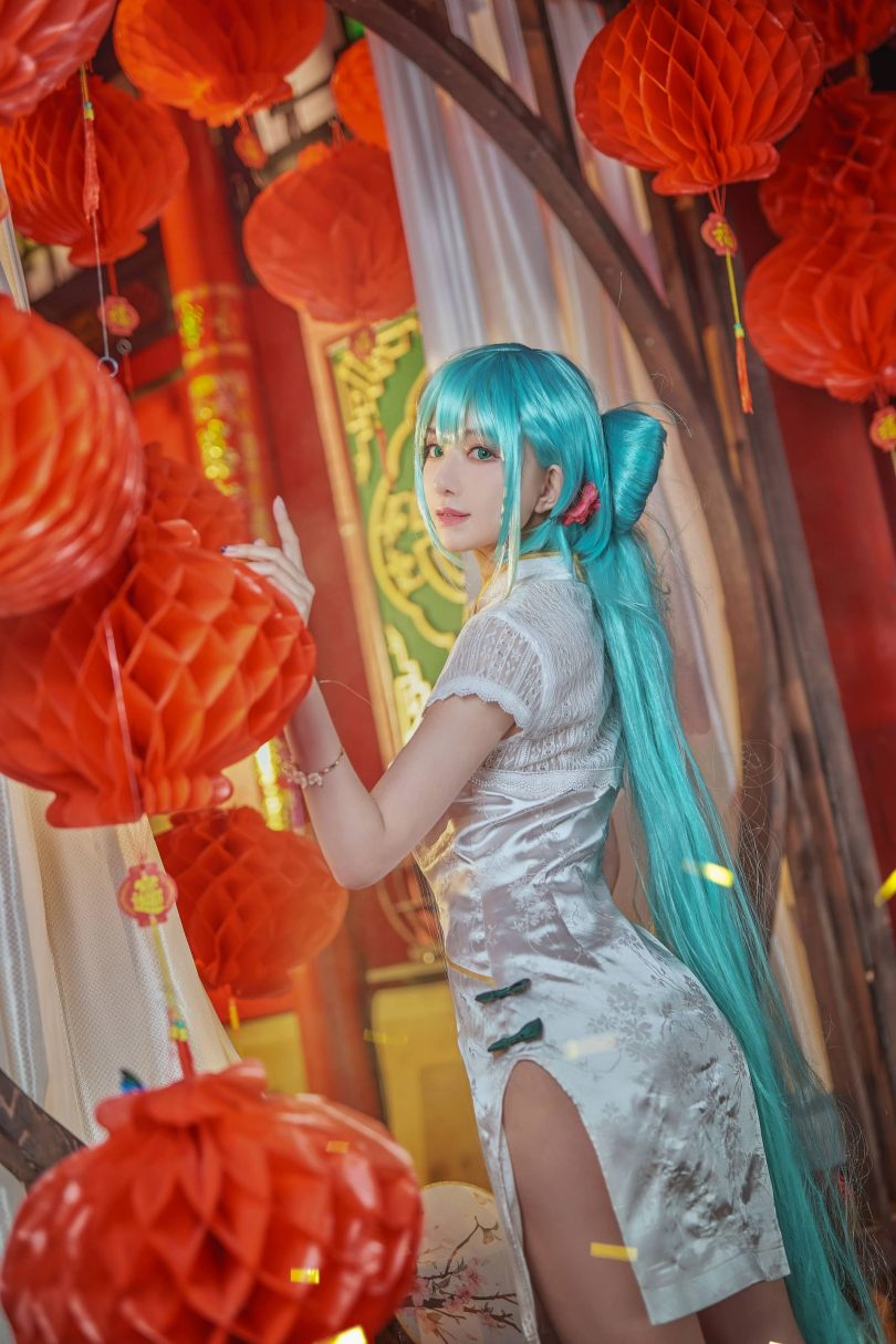 Shika小鹿鹿cos初音未来 | Shika小鹿鹿_初音未来·韶华旗袍cos [14P2V-88MB]-第6张图片