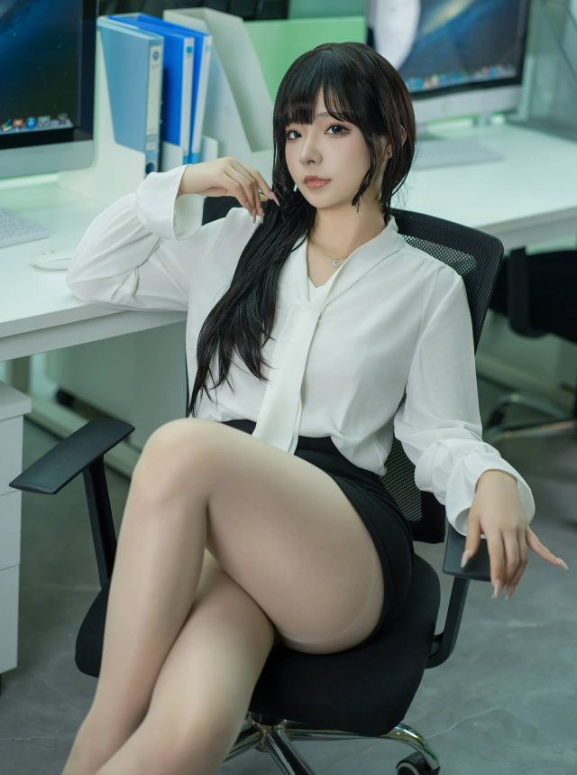 COSER-yuuhui玉汇的勇气：在潜规则面前站起来的故事-第6张图片