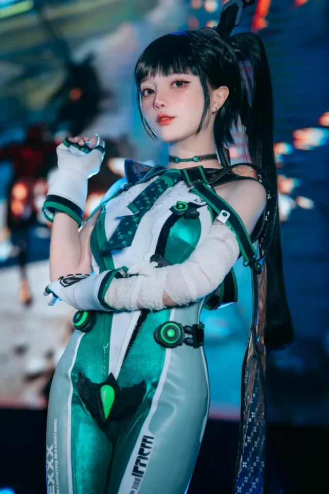 马来西亚coser Le Josette完美再现《剑星》伊芙，引爆粉丝热情