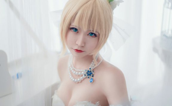 coser@淼唯Jaune在《Fate》化身婚纱版的“Saber Alter”阿尔托利亚