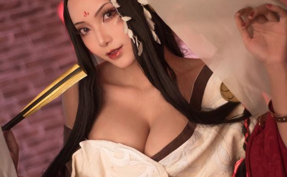 迷恋于武侠手游《一梦江湖》，它的cosplay让游戏玩家窒息