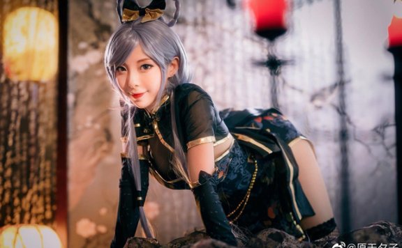 coser@原天夕子化身旗袍版的“虚拟歌手”洛天依