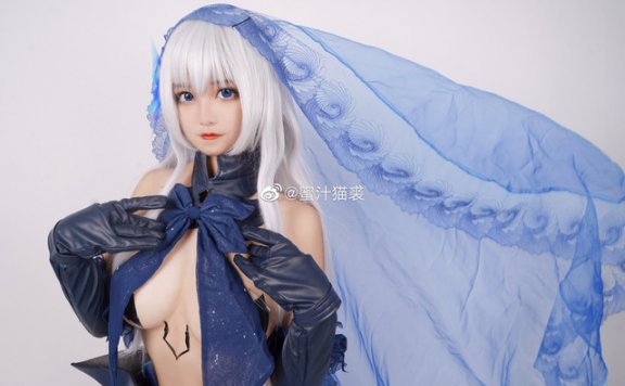 coser@蜜汁猫裘在《约会大作战》化身性感迷人的鸢一折纸