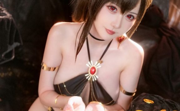 阳炎型小菠萝cos博尔扎诺，展现“碧蓝航线COSPLAY”的绝美诱惑