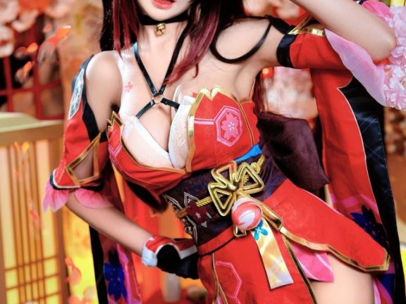 星穹铁道的绚烂花火：泰国coser Zouka变身可爱迷人的花火